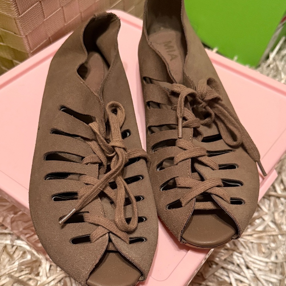 MIA Women's Tan Lace-Up Peep Toe Boots